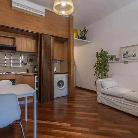 Apartment Bright - Your Nest In