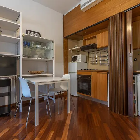 Apartment Bright - Your Nest In *
